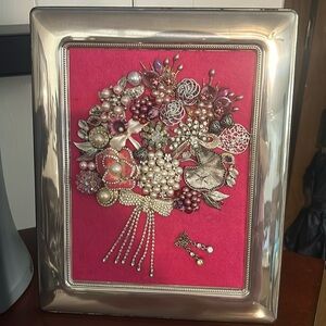 Vintage Jewelry Art